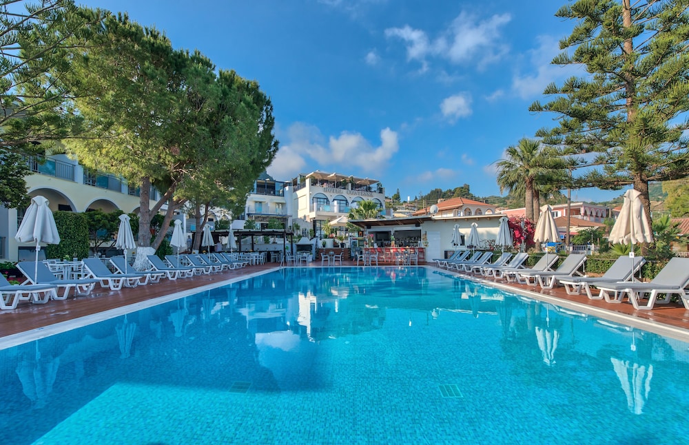 Contessa Hotel 98/105