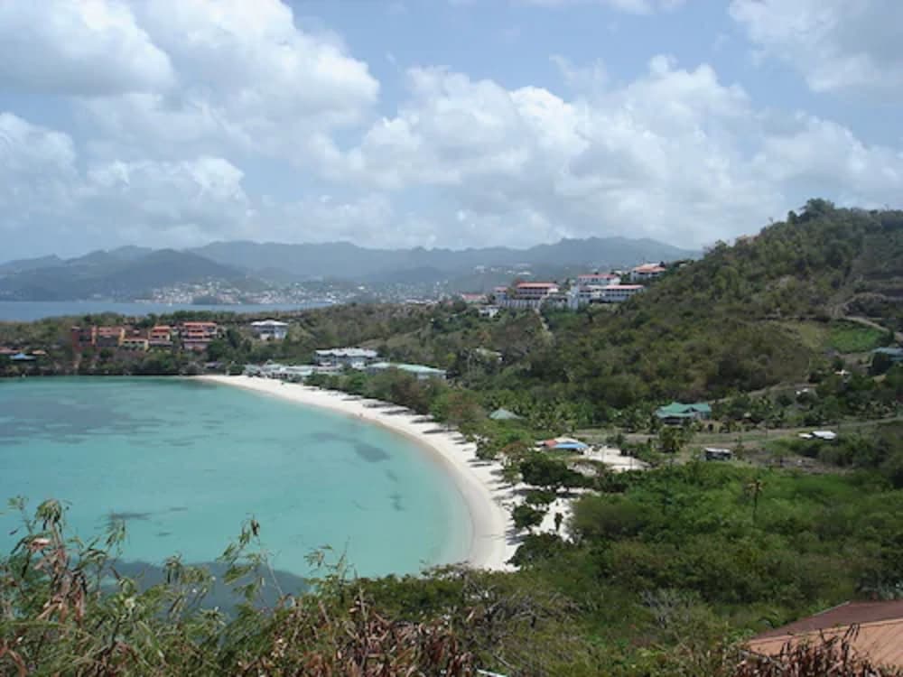KALINAGO BEACH RESORT 40/49