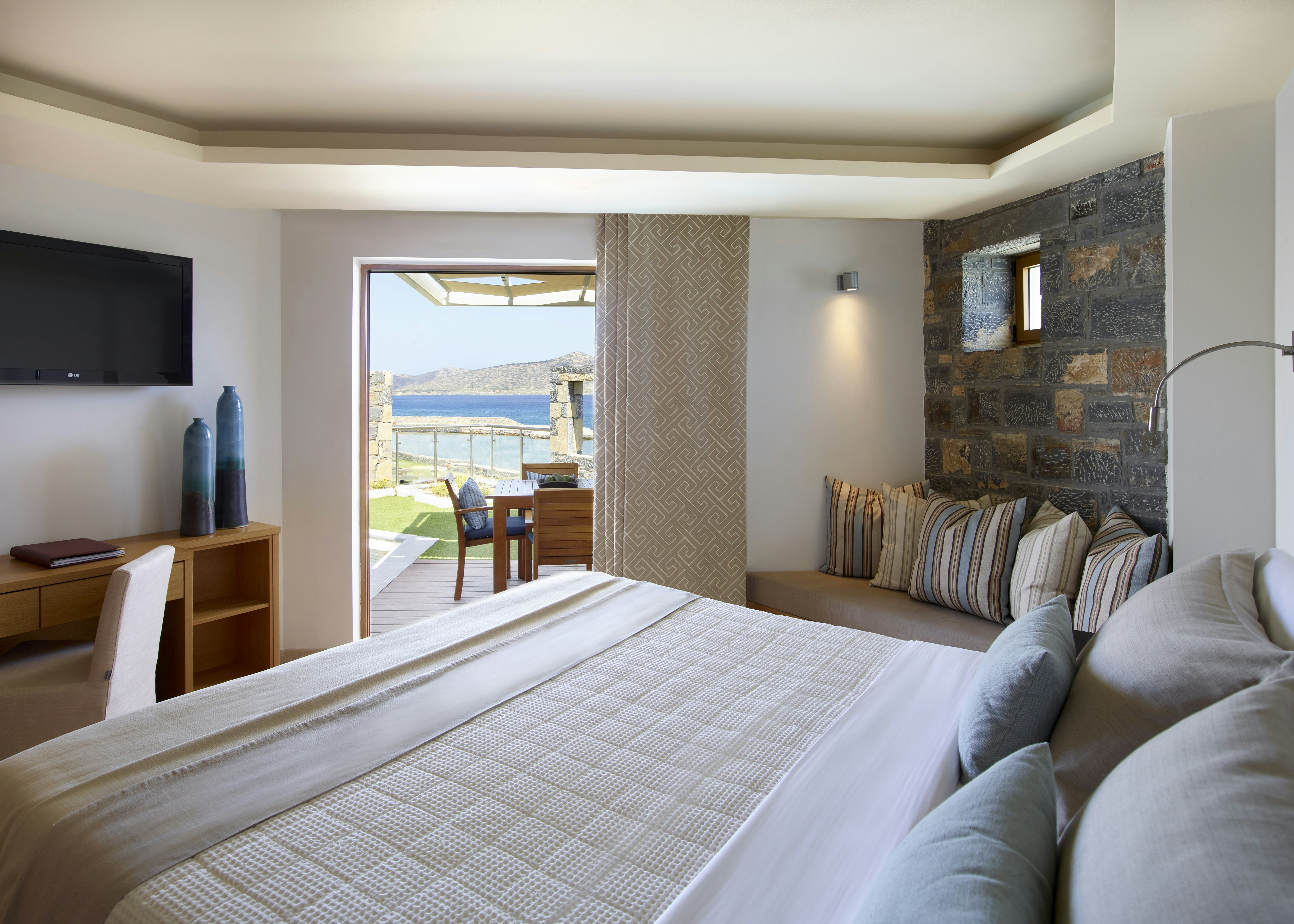 Elounda Peninsula All Suite Hotel 4/40