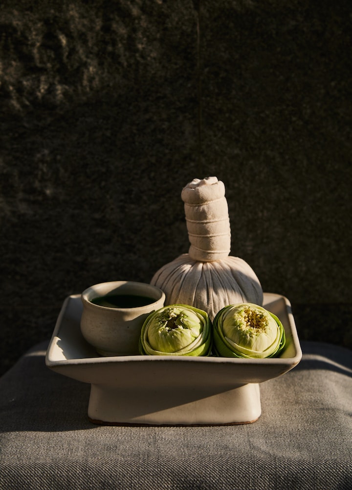 Loligo Resort Hua Hin + A Fresh Twist By Let's Sea 70/81