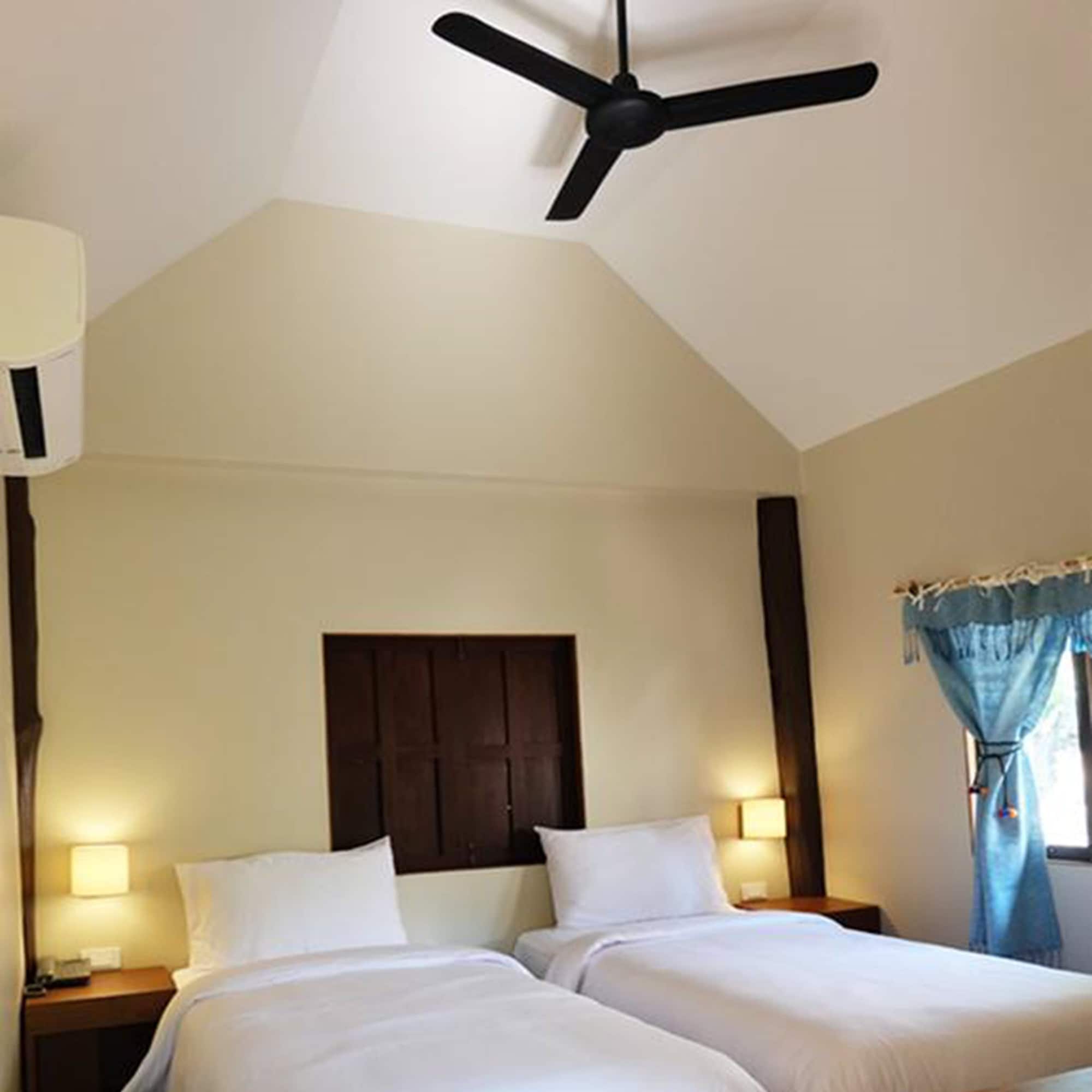 SUPERIOR, TWIN BEDS