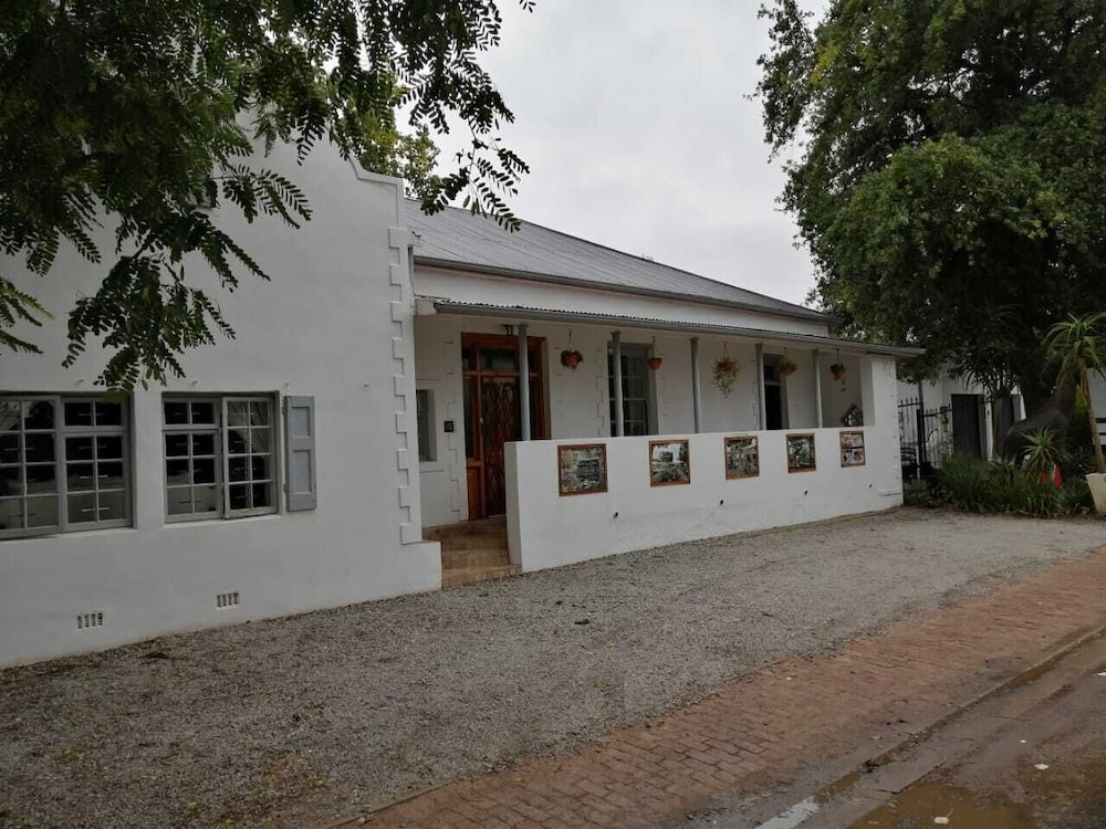 Fiore Guest Accommodation 5/50