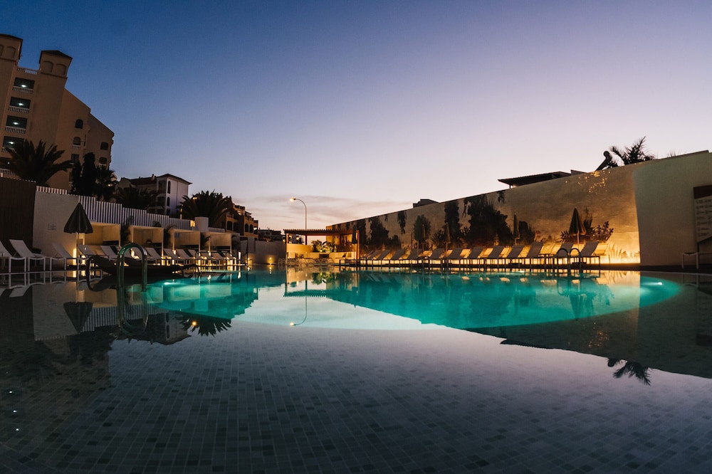 Ohasis Boutique Suites 43/50