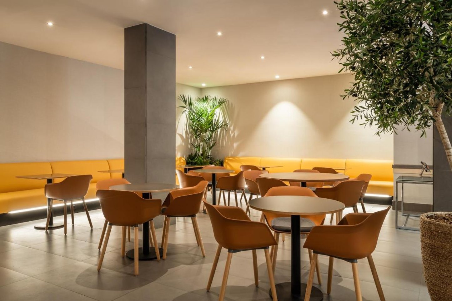 Petit Palace Trencadis (ex Sunotel Club Central) 41/53