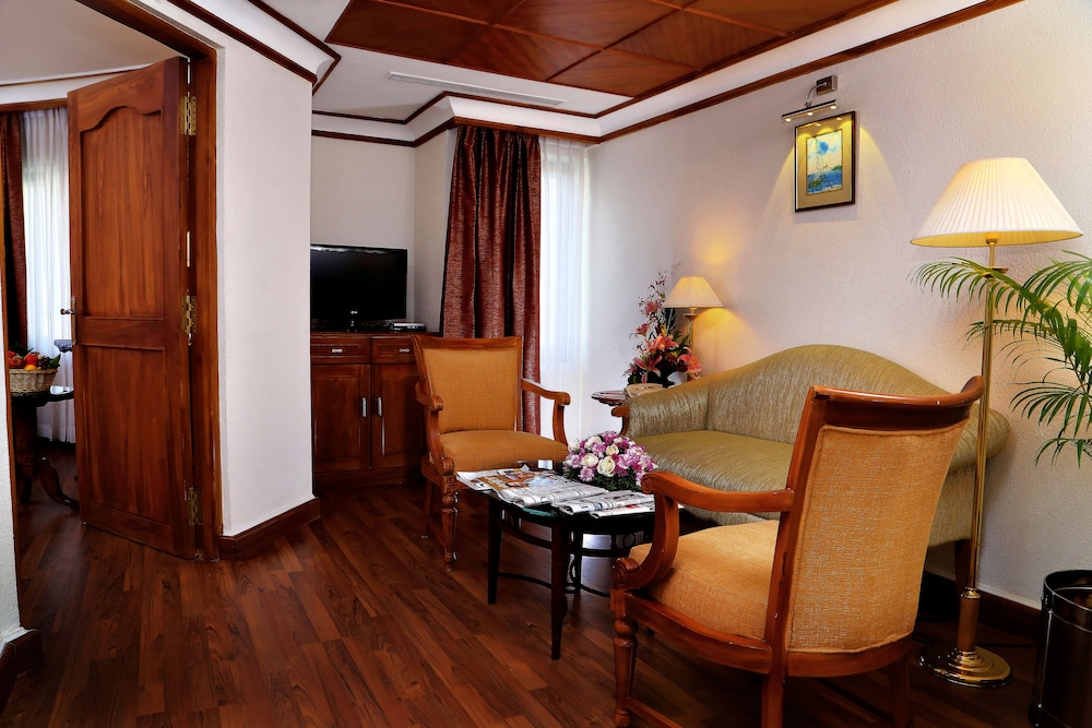 Gokulam Park Inn 41/57