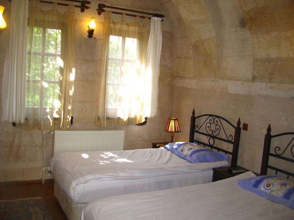 Arch, Double Bed
