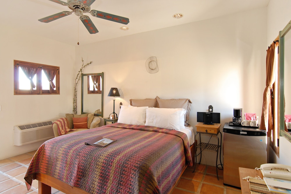 Borrego Valley Inn 8/45