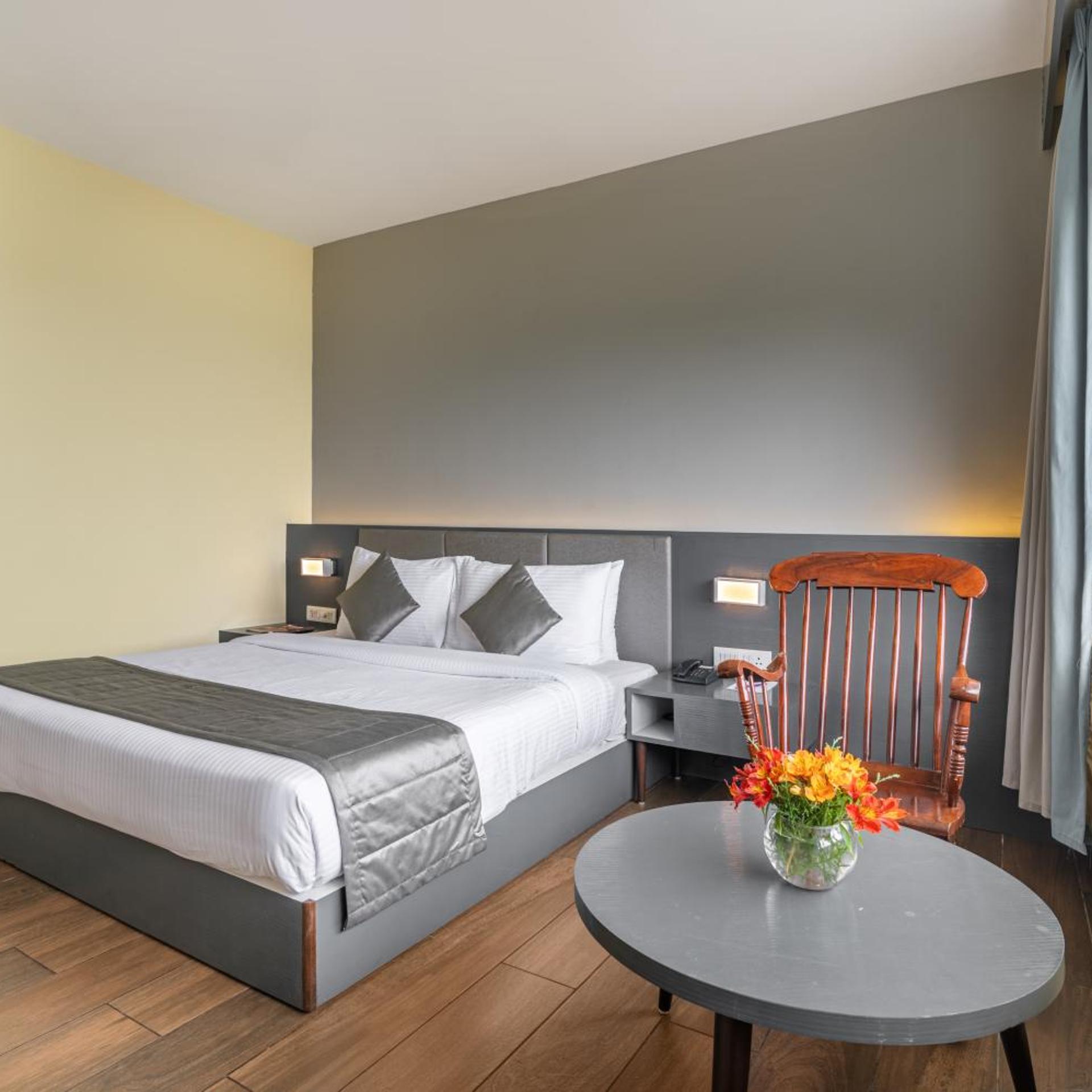 Classic, King Bed
