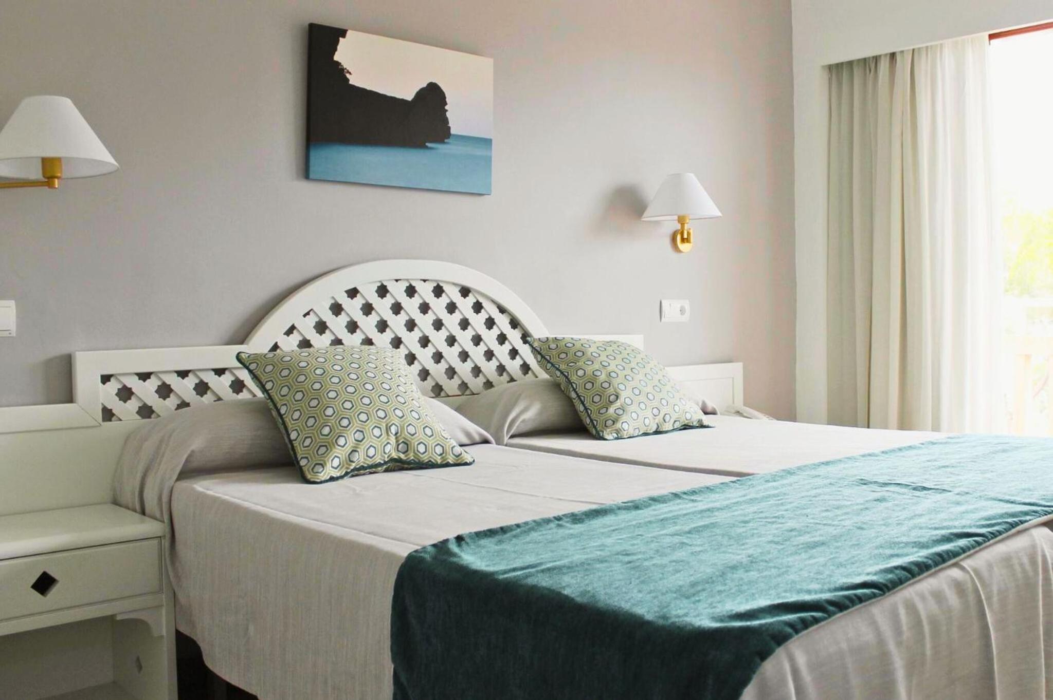 Standard, Double Bed