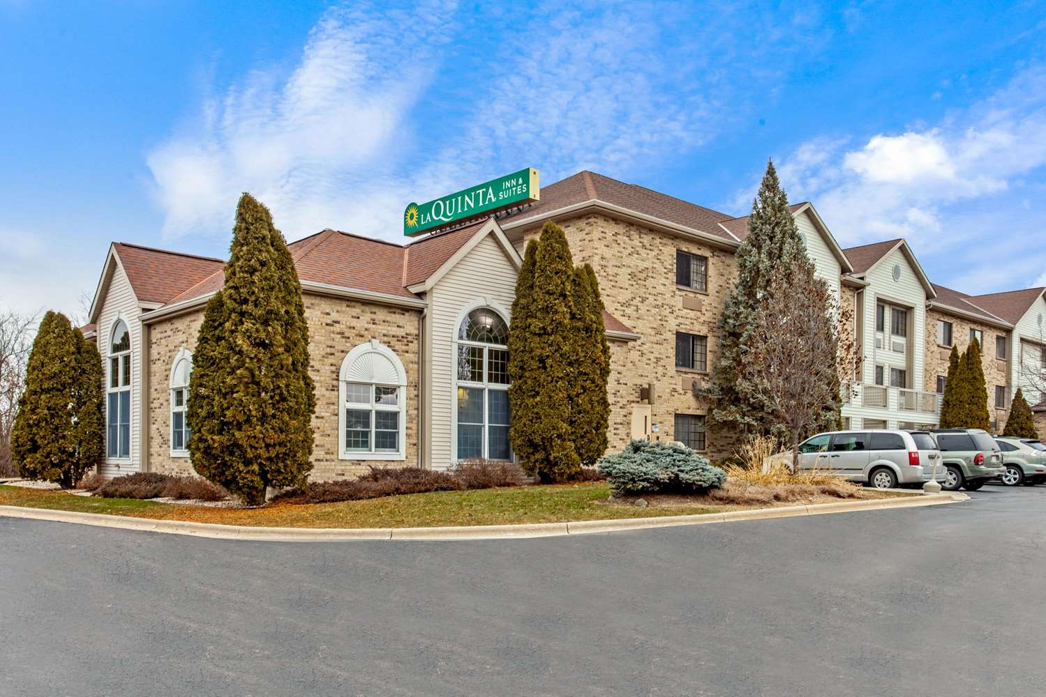 La Quinta Inn Suites By Wyndham Milwaukee Delafield 46/50
