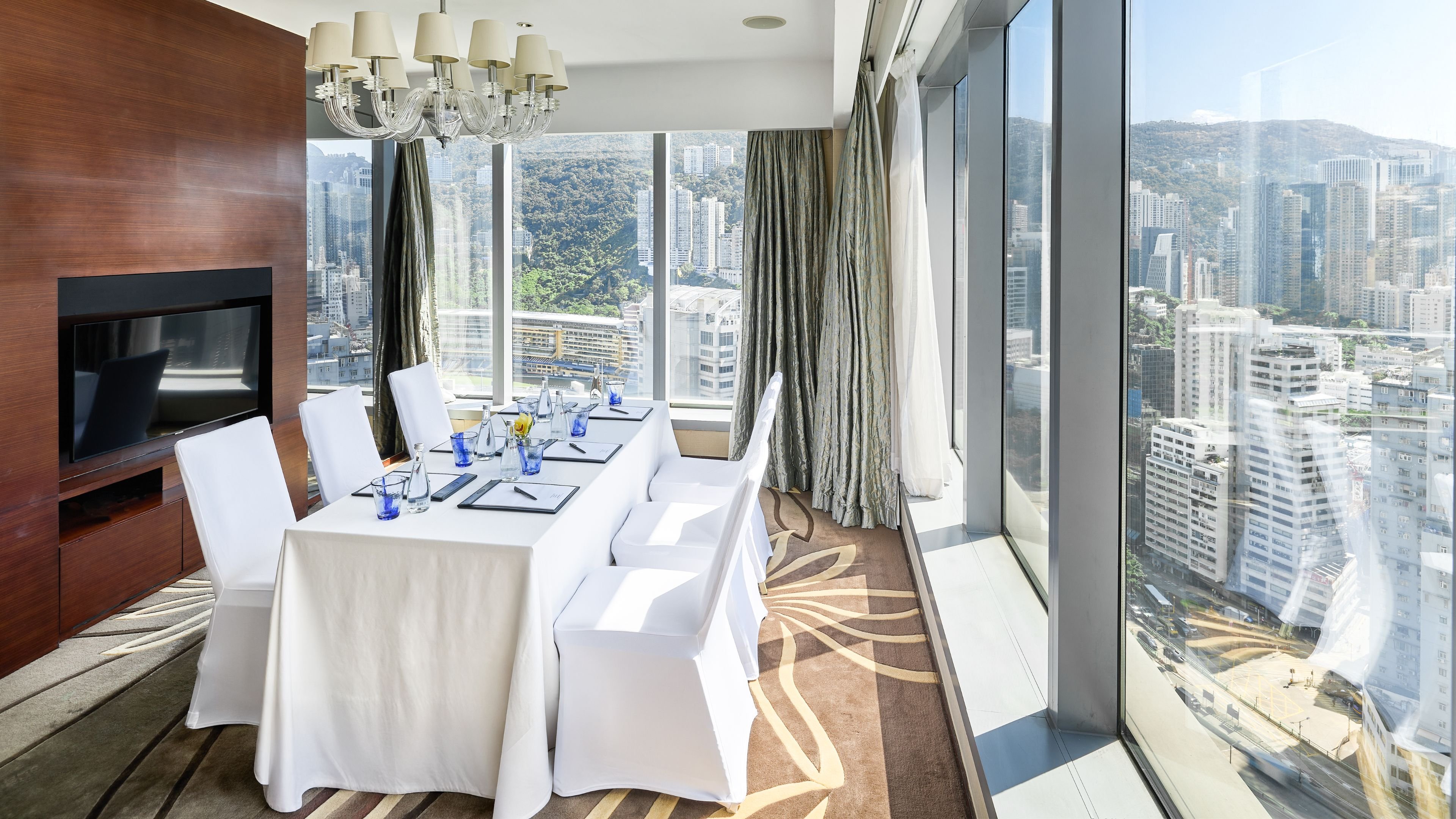 Crowne Plaza Hong Kong Causeway Bay Hotel 70/80