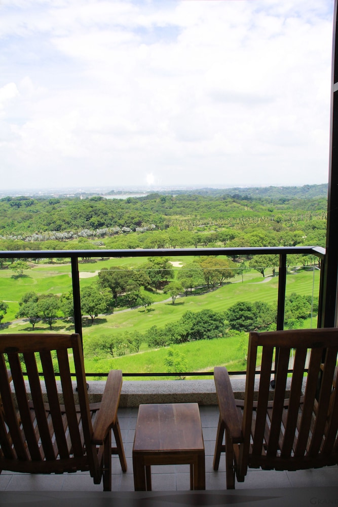 Yundeng Landscape Hotel 58/62