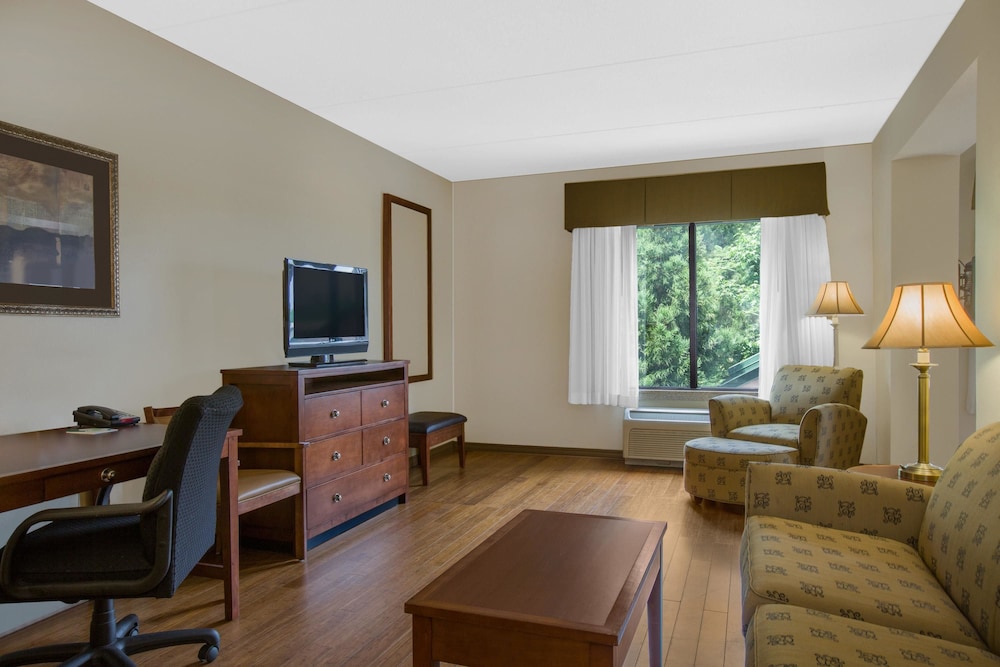 Wingate By Wyndham Tuscaloosa 18/33