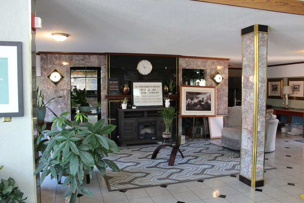 Bellevue Hotel & Suites 15/66