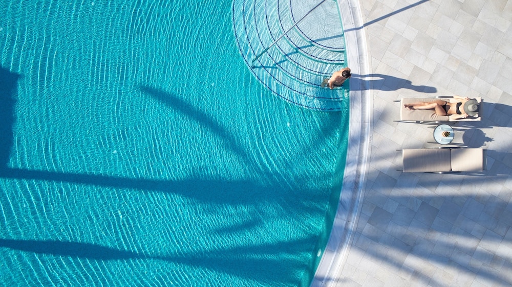 Louis St. Elias Resort & Waterpark 49/50