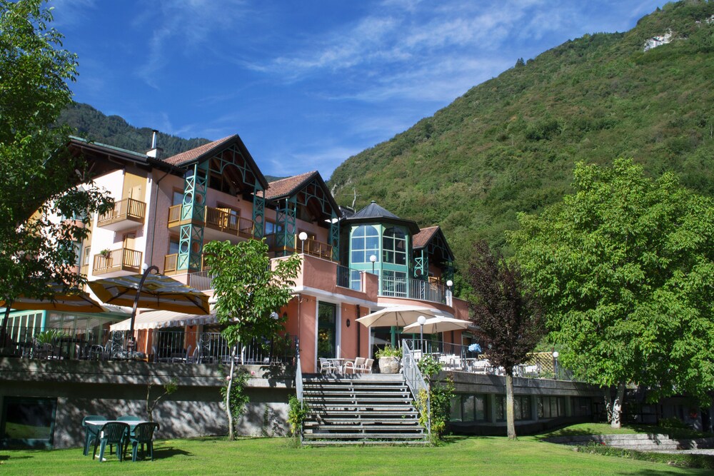 Clubhotel Lago Di Tenno 5/48