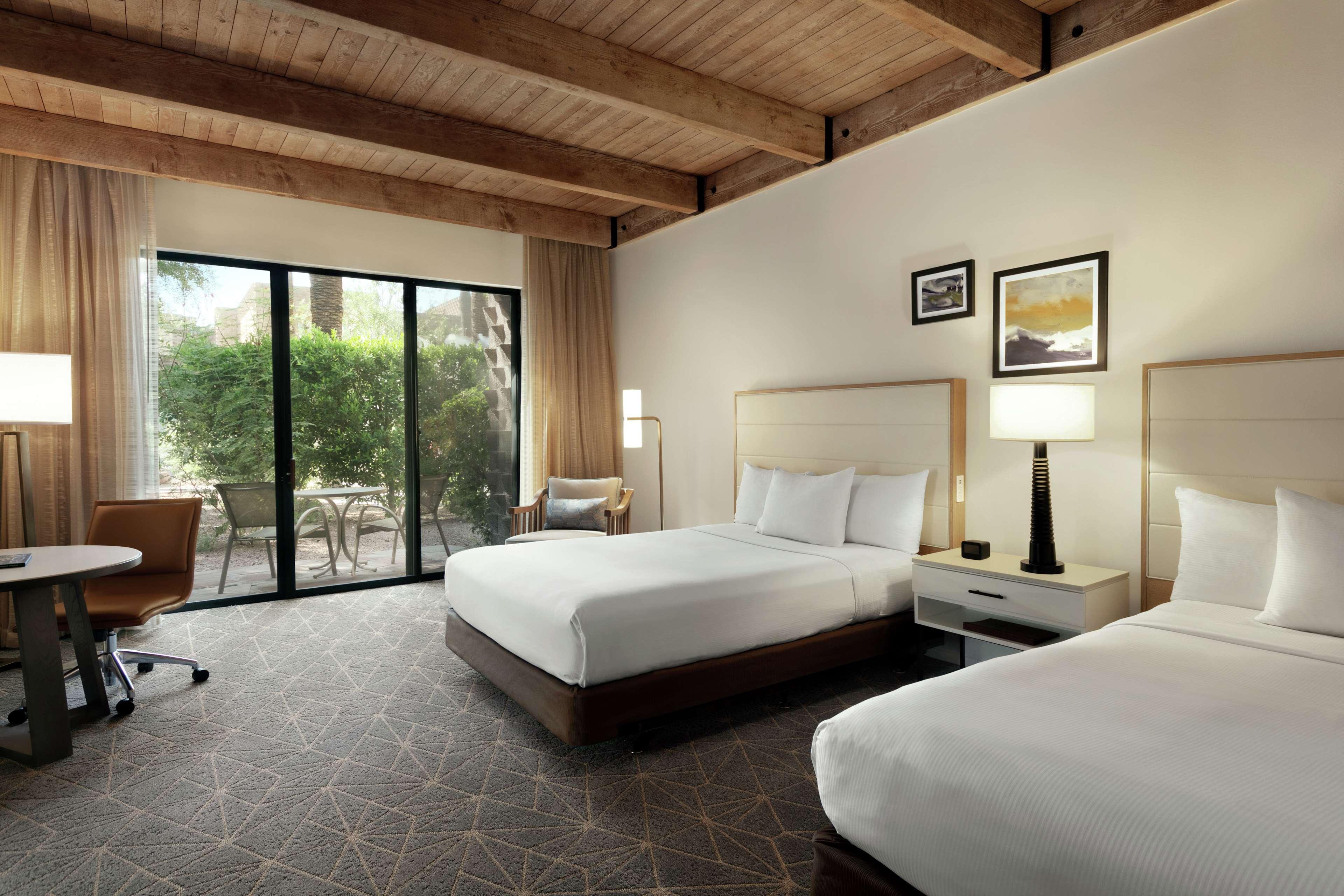ROOM, 2 QUEEN BEDS, COURTYARD VIEW, BALCONY OR PATIO