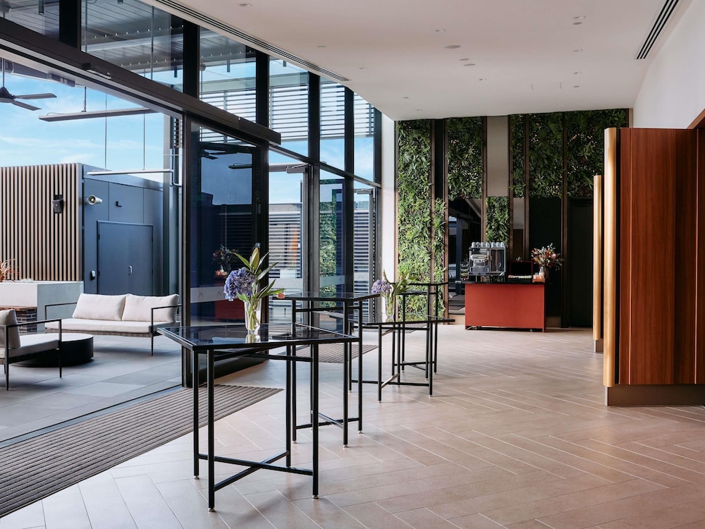 Mercure Melbourne Doncaster 42/70