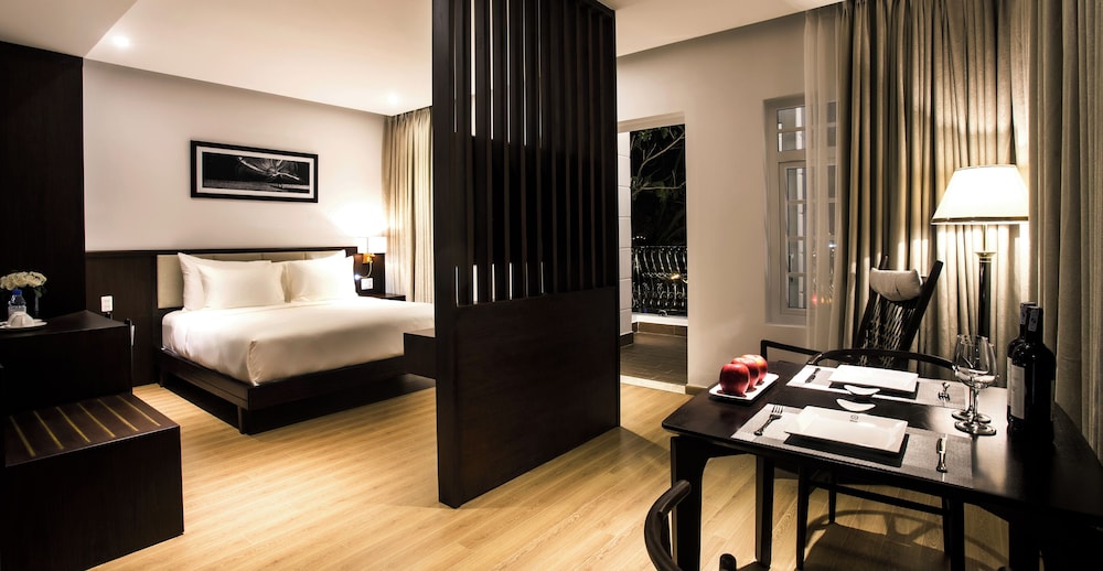 2 BEDROOMS, APARTMENT
