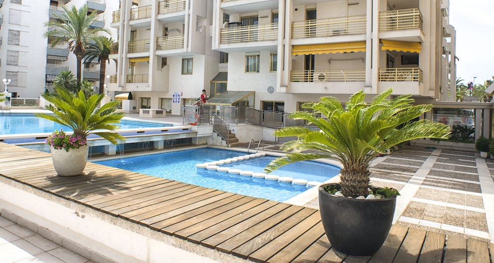 Ona Suites 5/18