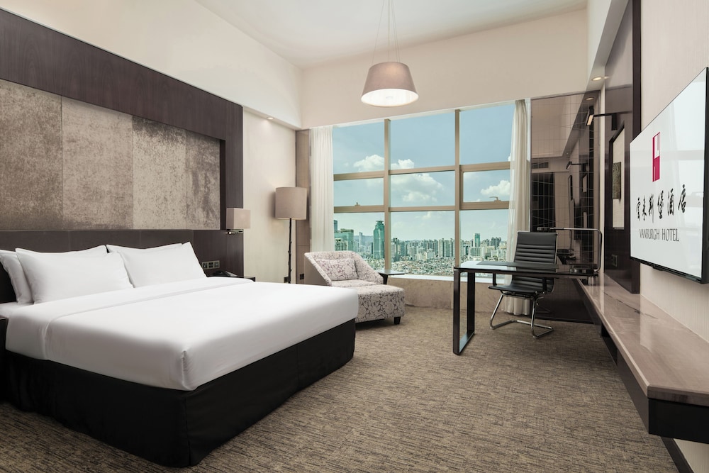 Business, King Bed