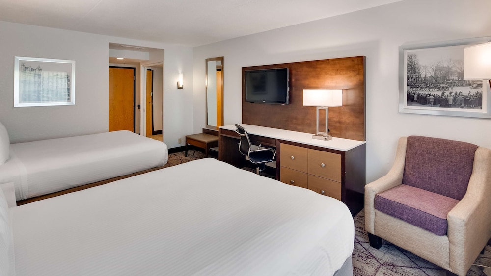 Best Western Plus Longbranch Hotel and Convention Center 6/25