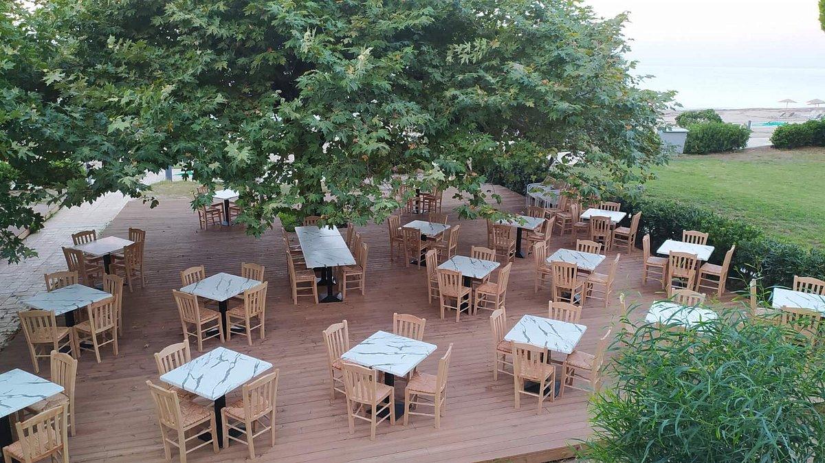 Ninos Grand Beach Hotel & Resort 21/23