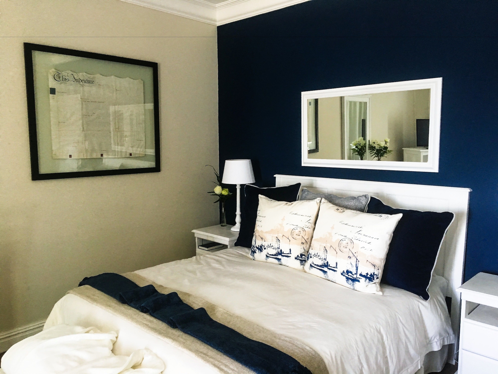 Deluxe, Luxury, Queen Bed, Lagoon and Sea View