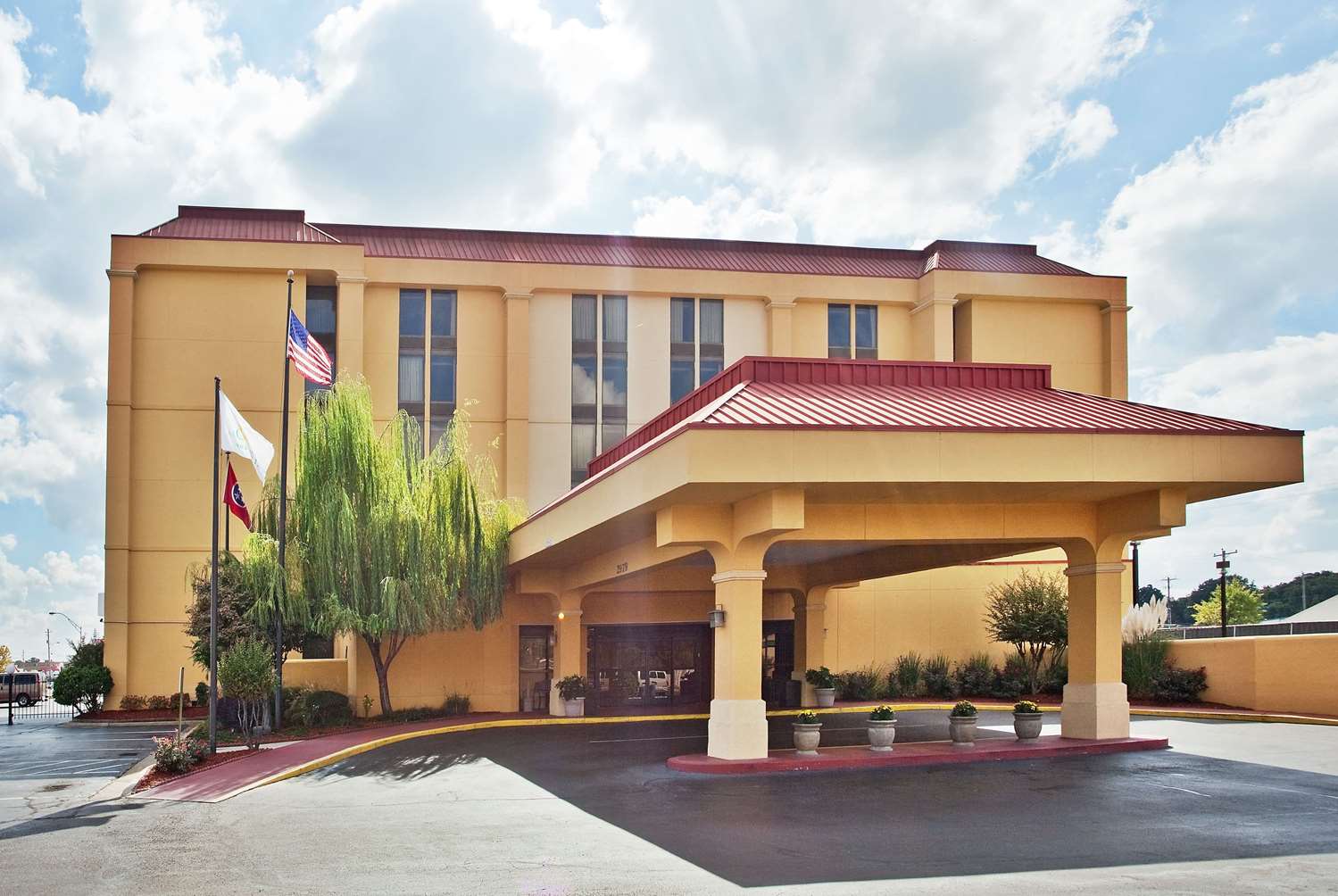 La Quinta Inn & Suites by Wyndham Memphis Airport Graceland 4/71