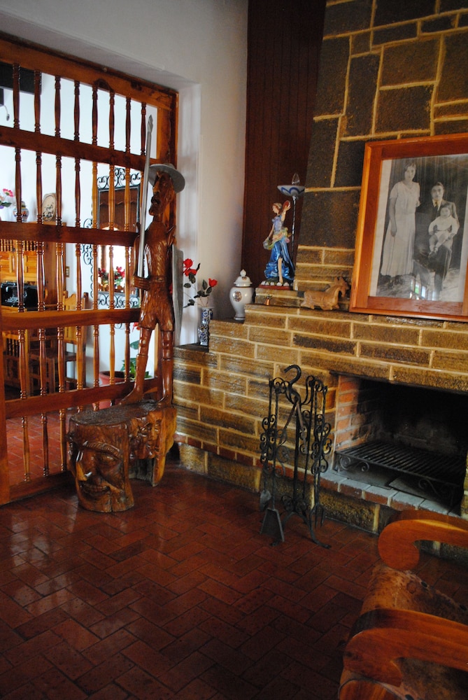 Hotel Posada La Casona de Cortes 58/72