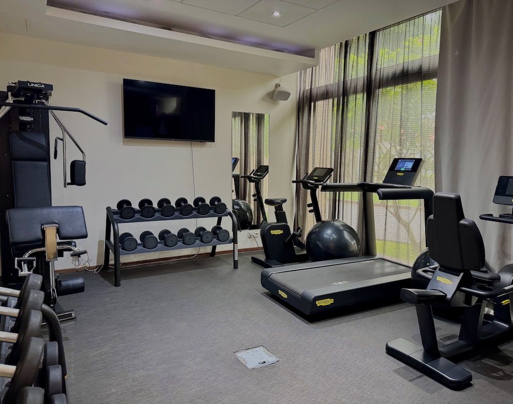 Ibis Styles Dakar 33/67