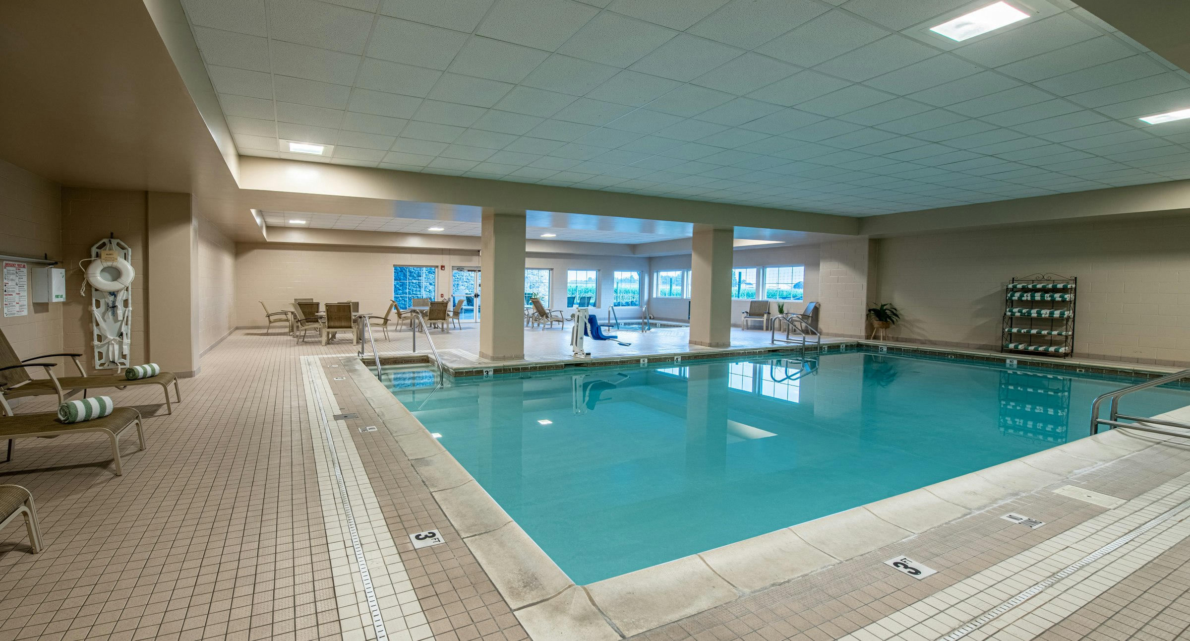 Amish View Inn And Suites 24/41