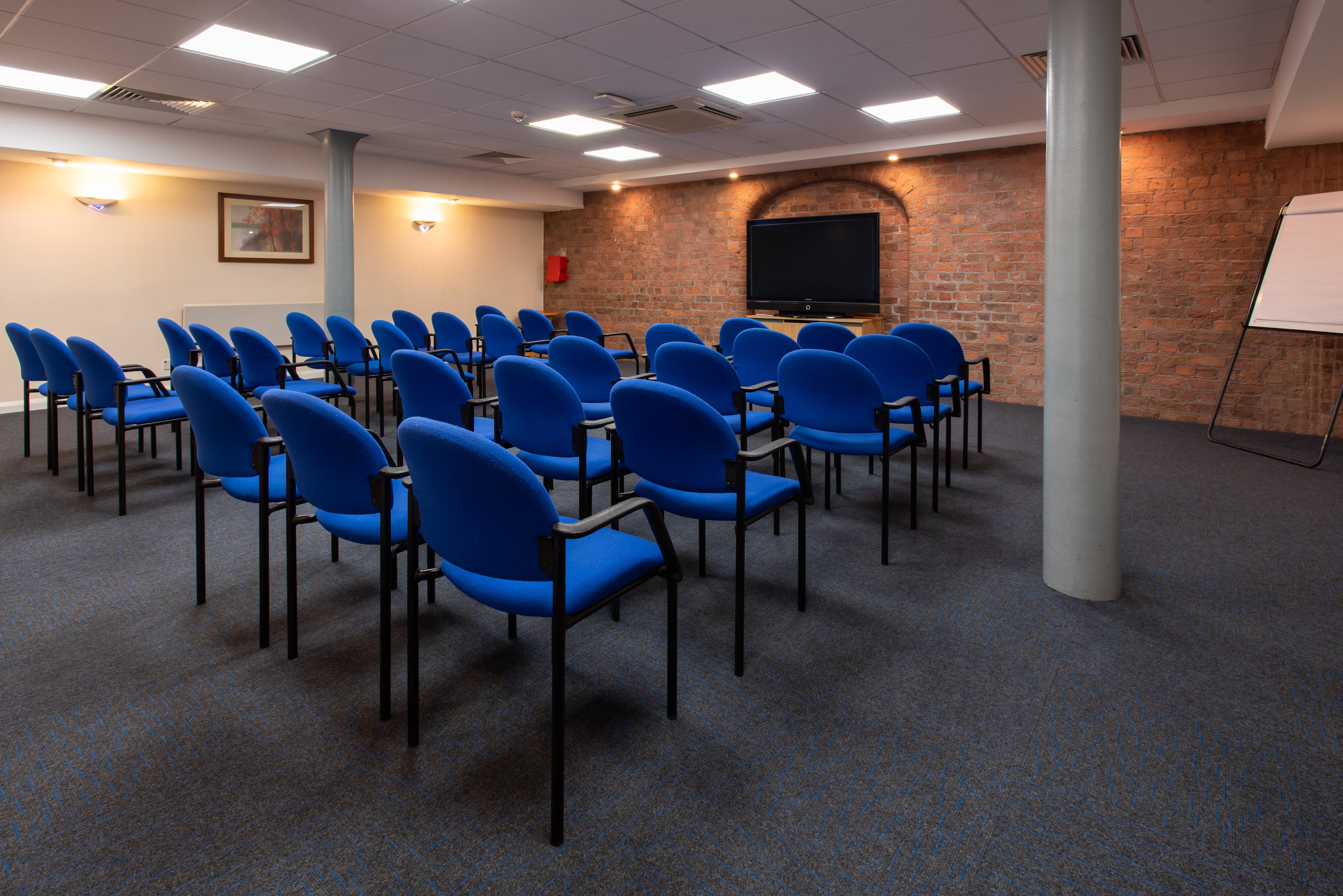 Holiday Inn Express Liverpool Royal Albert Dock 62/76