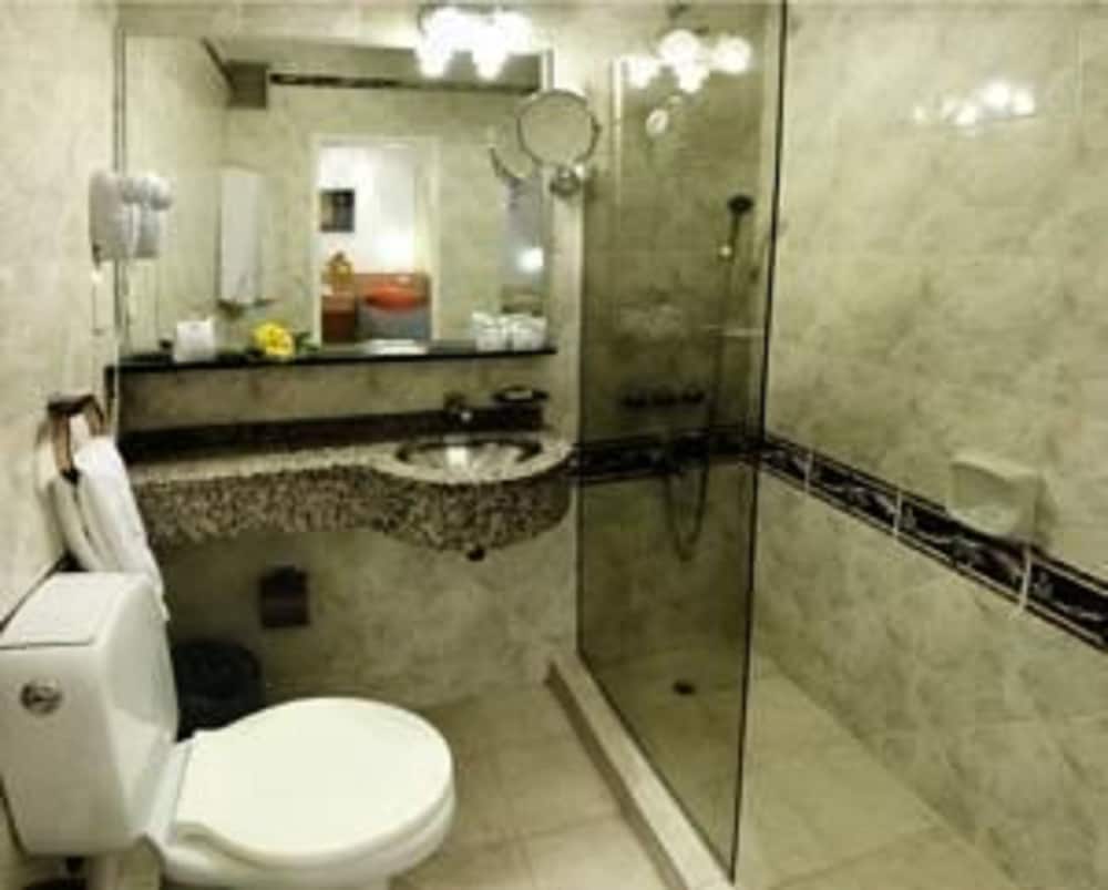 Sarmiento Palace Hotel 47/50