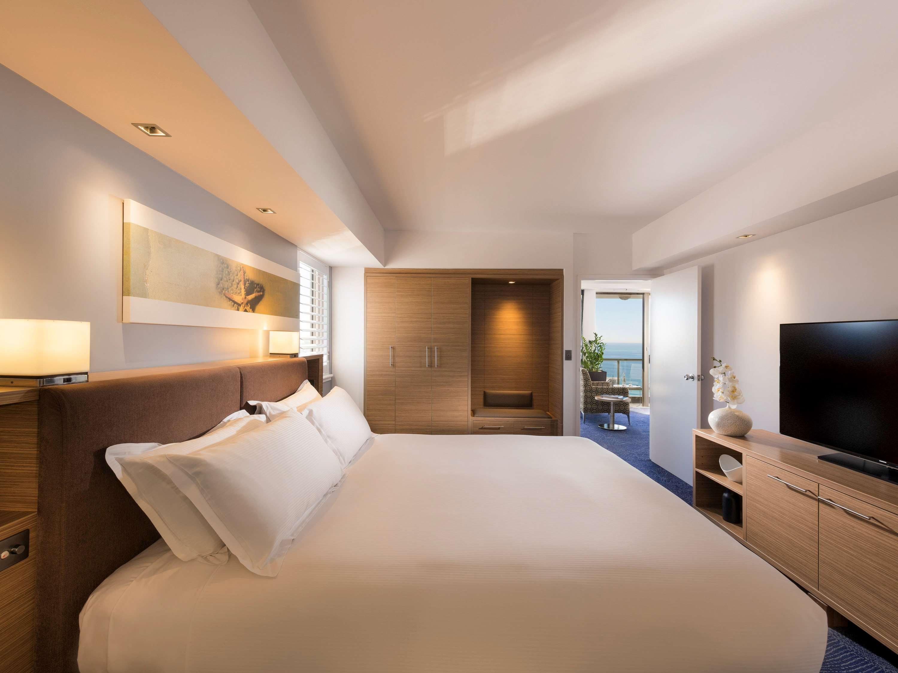 SPA, PRESTIGE, SUITE, KING BED, OCEAN VIEW, LIVING AREA
