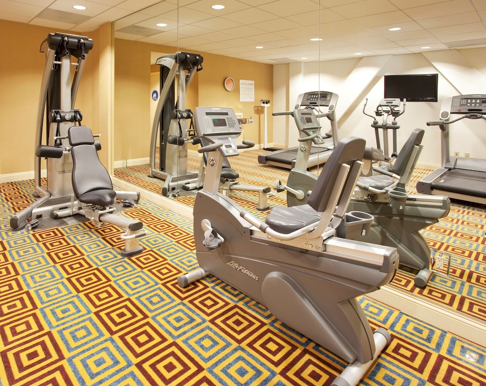 Holiday Inn Express Hotel Suites Santa Cruz 47/72