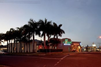 SUN PALMS MOTEL 5/67