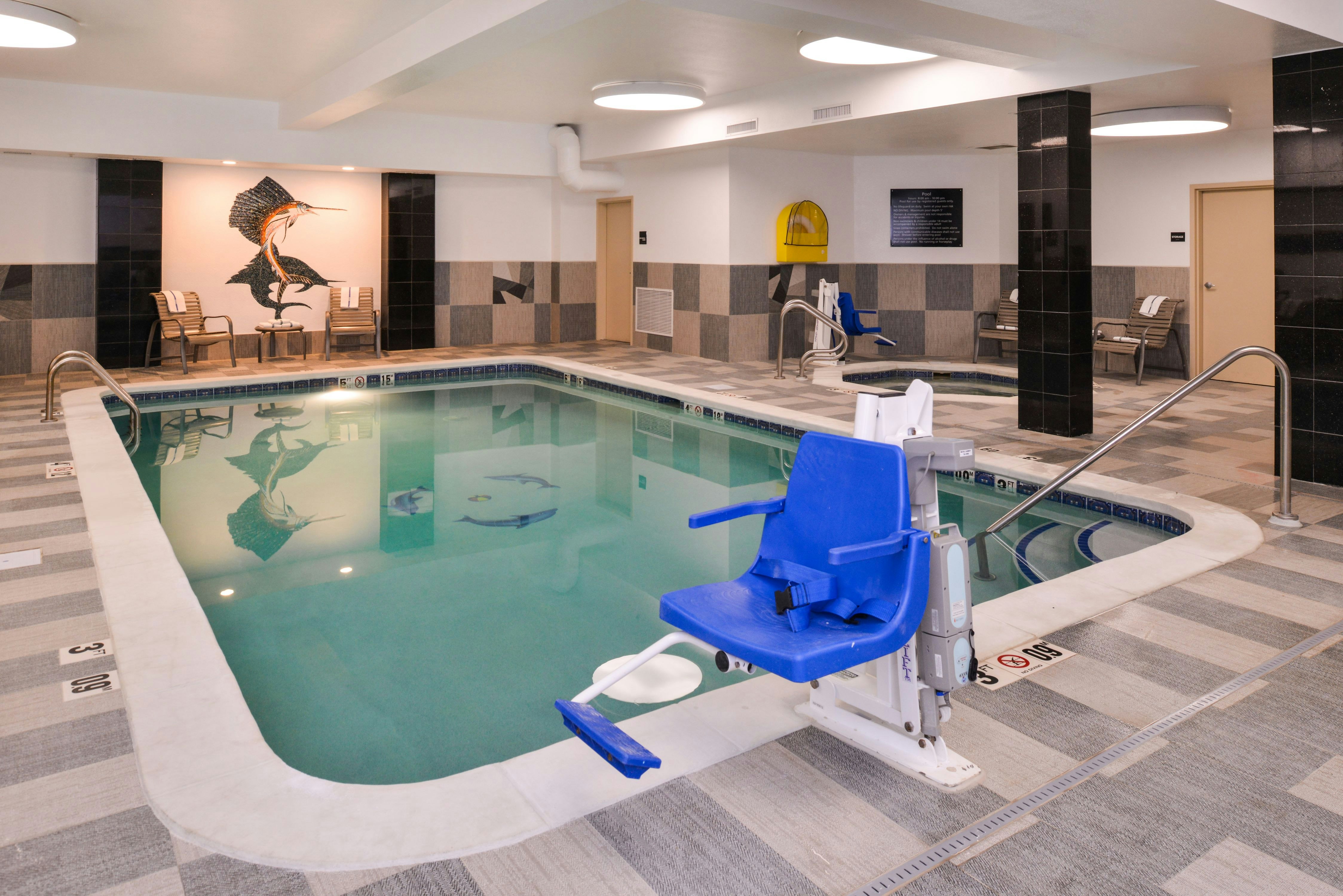 Hampton Inn Suites Denver Speer Boulevard 27/42