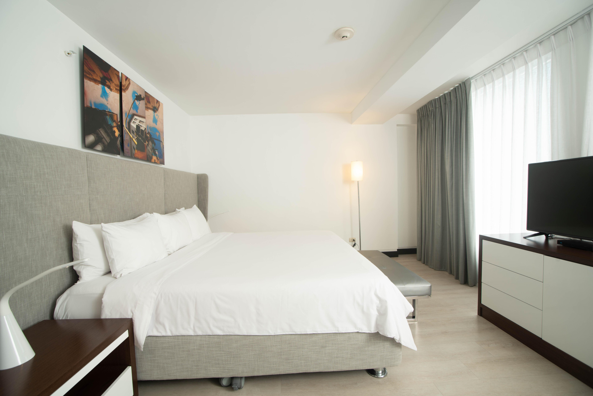 Superior, Street View، Radisson Hotel Decapolis Miraflores 3/6