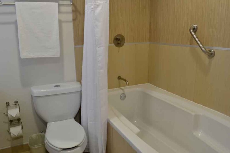 Holiday Inn Express Guaymas 35/37