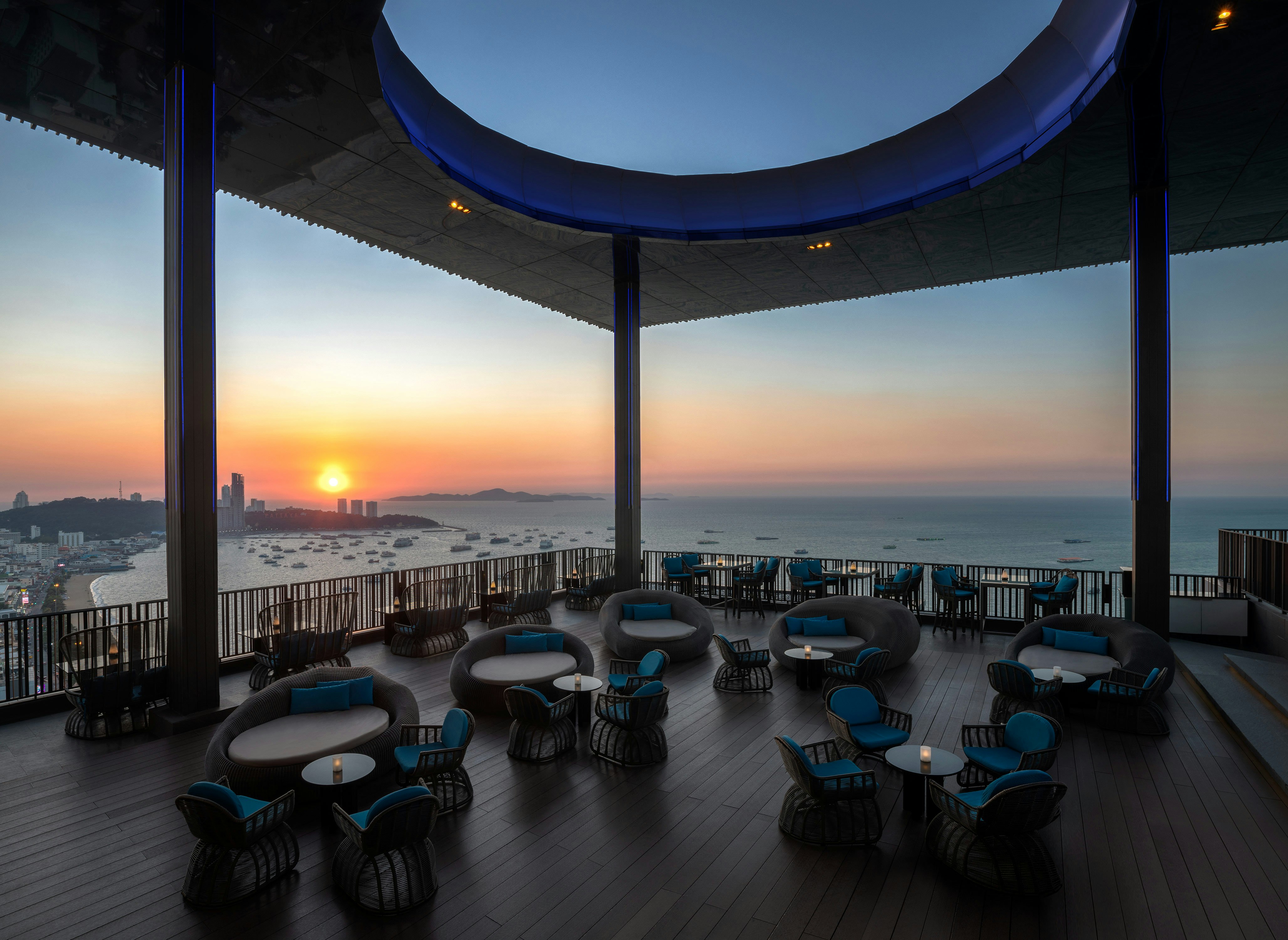 Hilton Pattaya 78/80