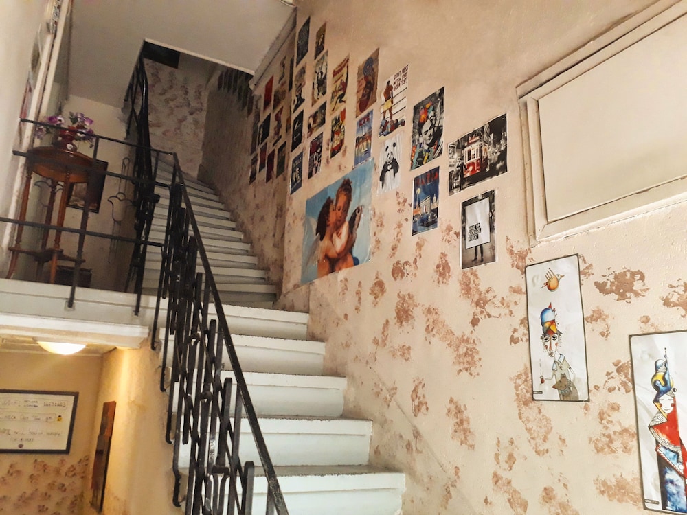 Levanten Hostel 45/53
