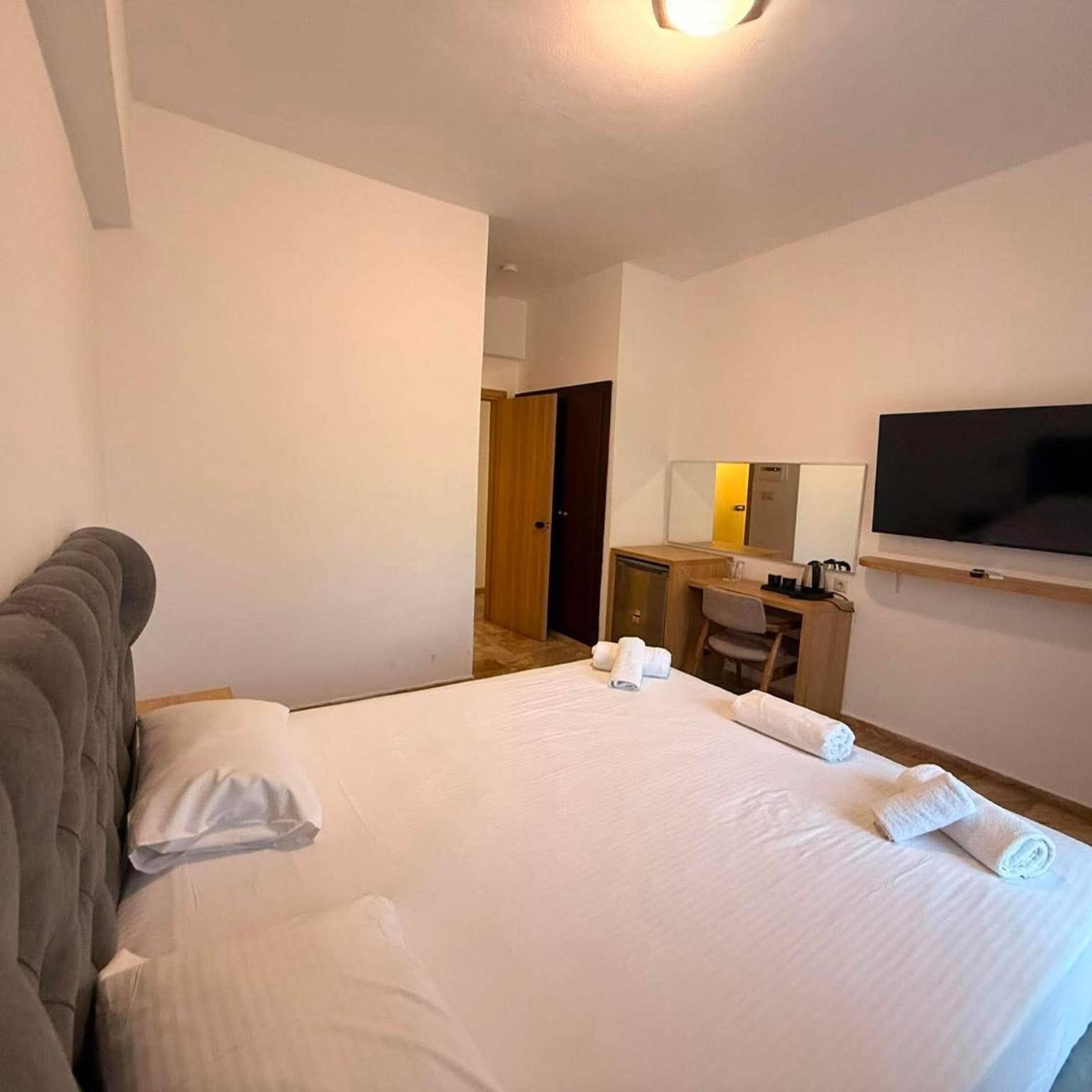 Lili Hotel 23/53