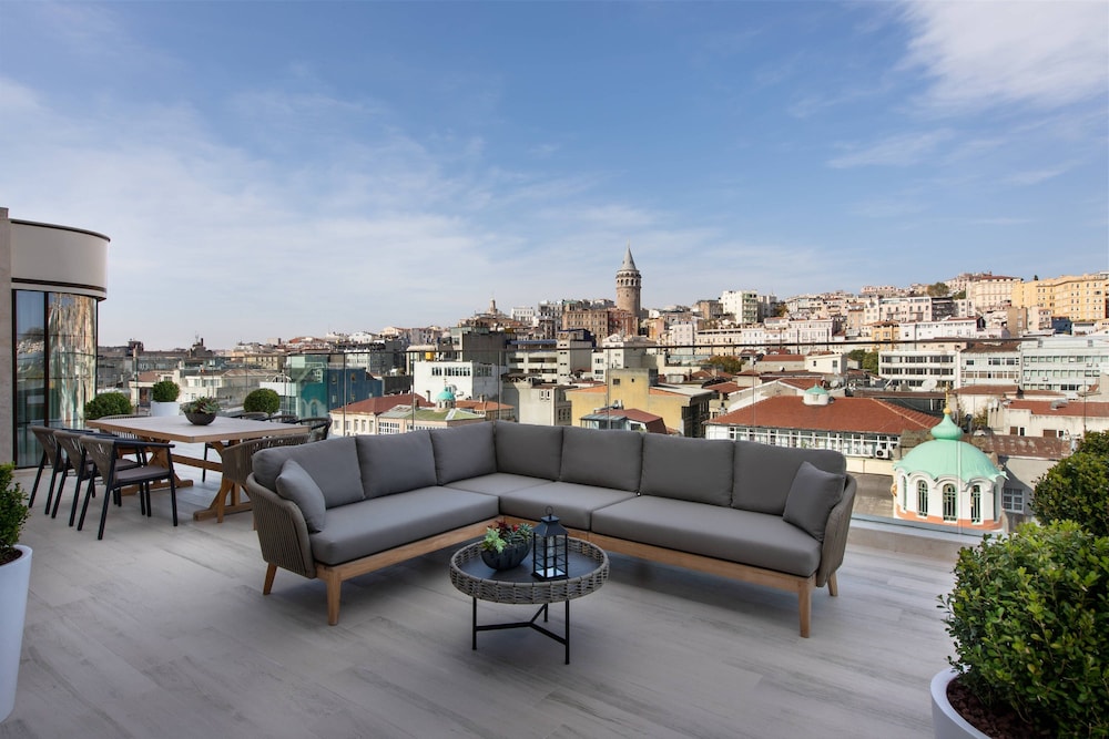 Jw Marriott Istanbul Bosphorus 33/43