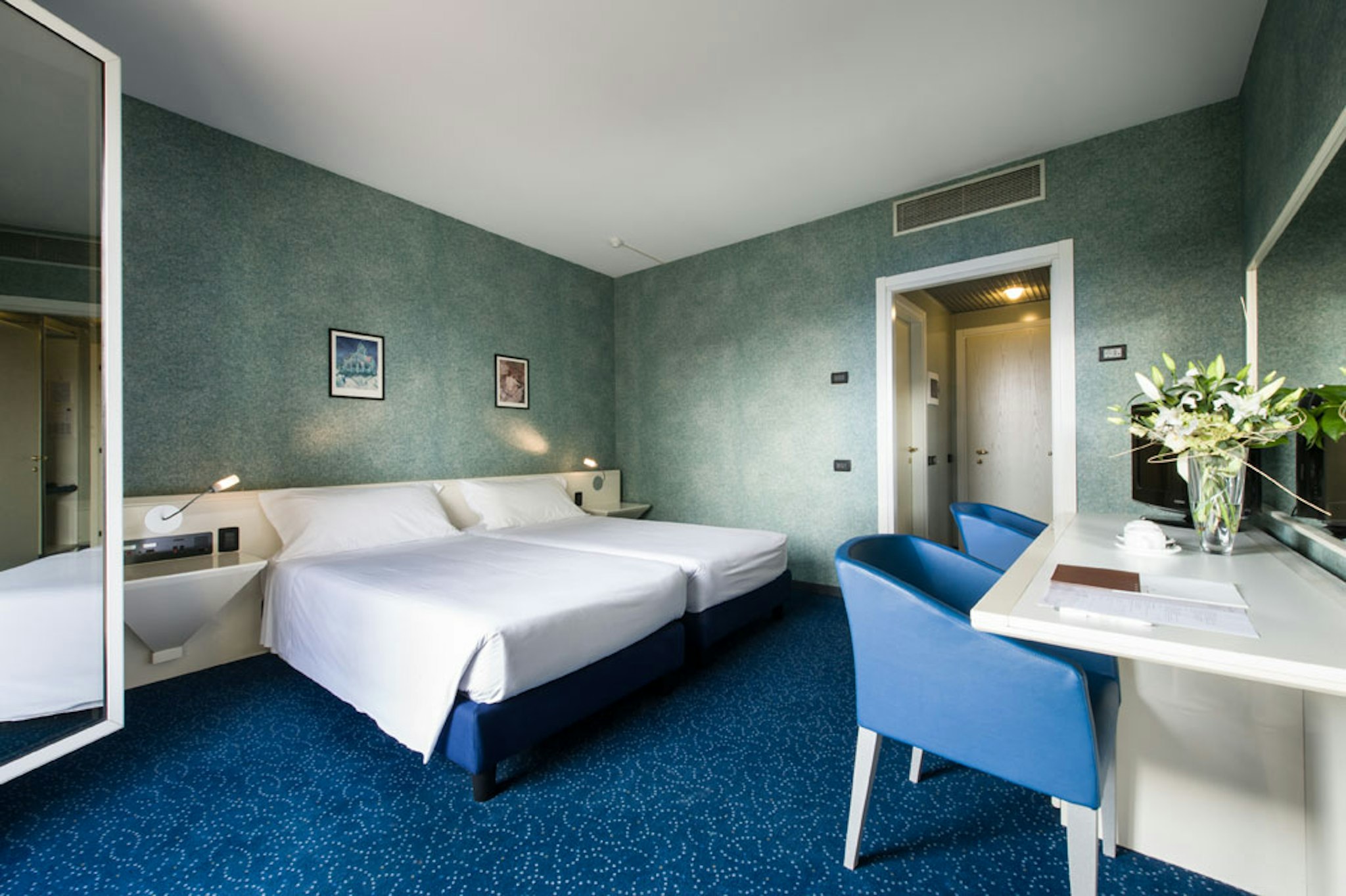 Hotel Viest 11/19