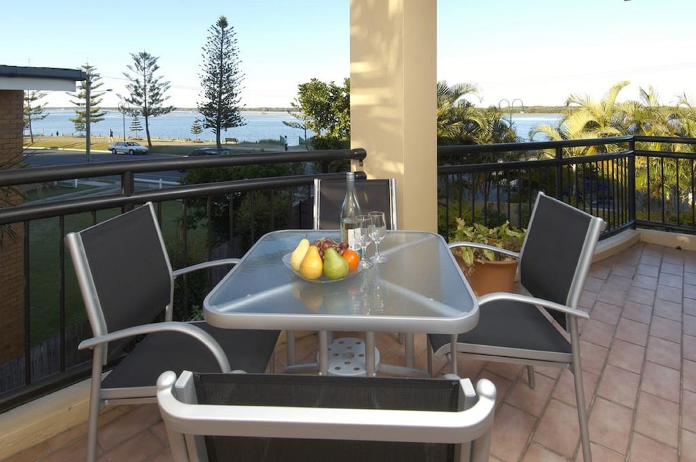 Windsurfer Resort 42/57