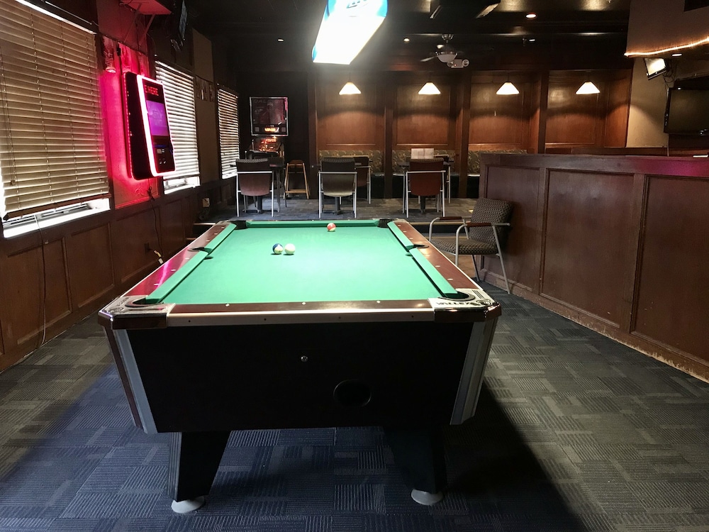 American Inn North Kansas City 40/57