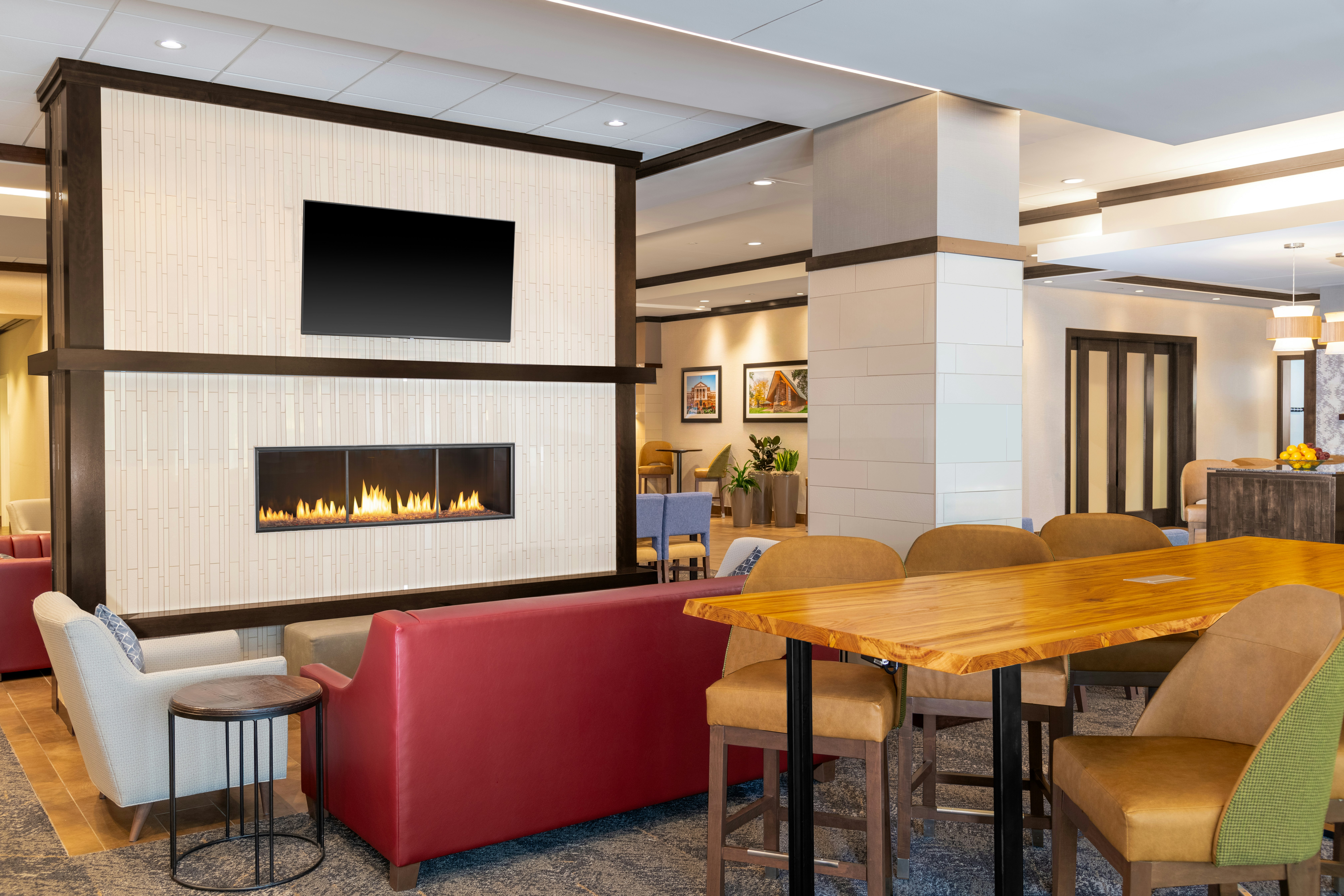 Hampton Inn & Suites Madison / Downtown 49/51