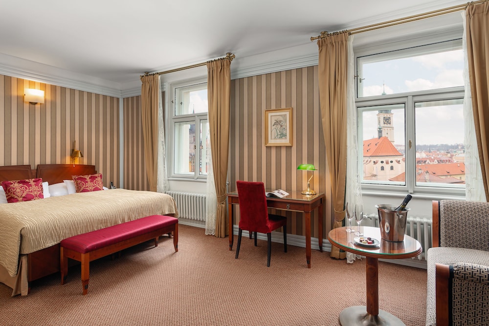 Hotel Paris Prague 14/50