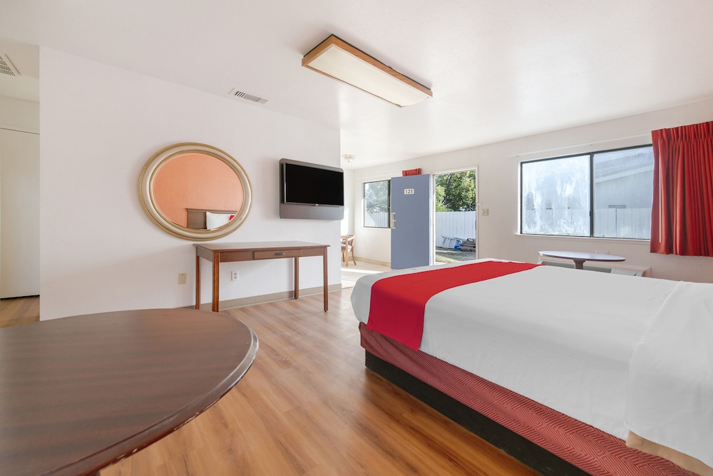 Super 8 by Wyndham Dunnigan 13/60